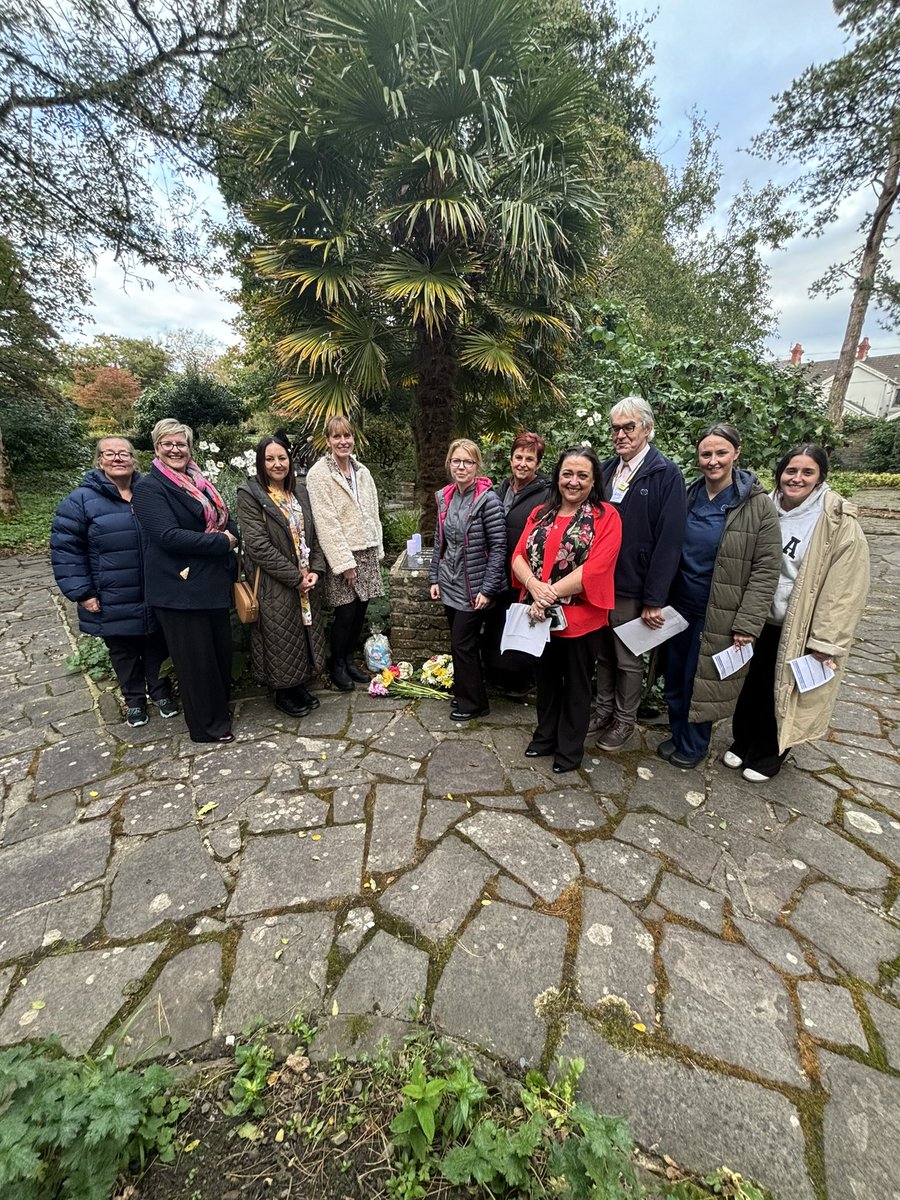 Proud to be recognising and supporting Baby Loss Awareness Week at Park Howard yesterday. <a href="/HywelDdaHB/">Hywel Dda UHB</a> and Carmarthenshire council supporting local residents to commemorate the event with a special service. <a href="/CerianLlewelyn/">Cerian Llewelyn</a> <a href="/davo1976/">Nick Williams-Davies</a> <a href="/LeahAndrew1991/">Leah Andrew</a> <a href="/Catrin_Johns/">Catrin Jones 🌈✨</a> <a href="/SharonDan111/">Sharon Daniel</a>