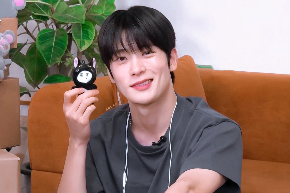 jAn_lxv's tweet image. 재현시 ｡◠‿◠｡