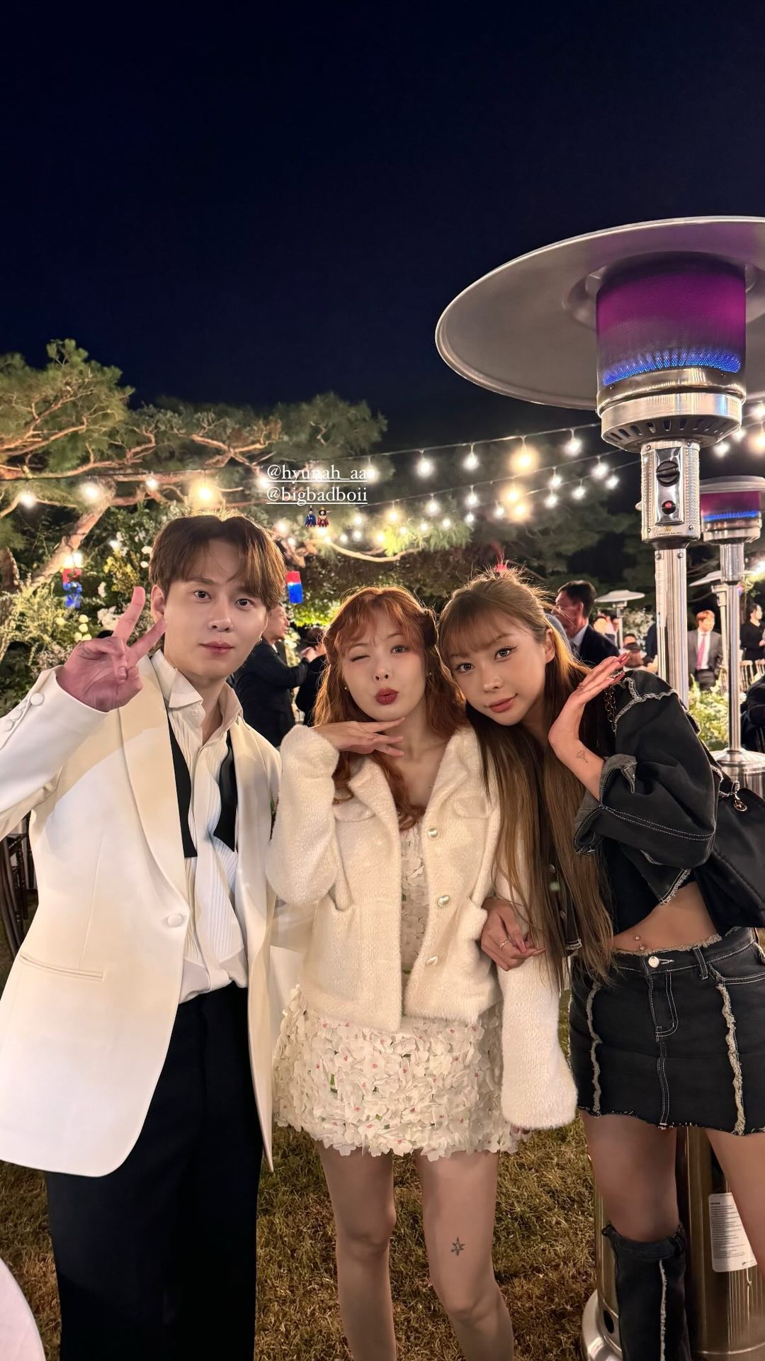 GZoCWn_bgAAINPG?format=jpg&name=large