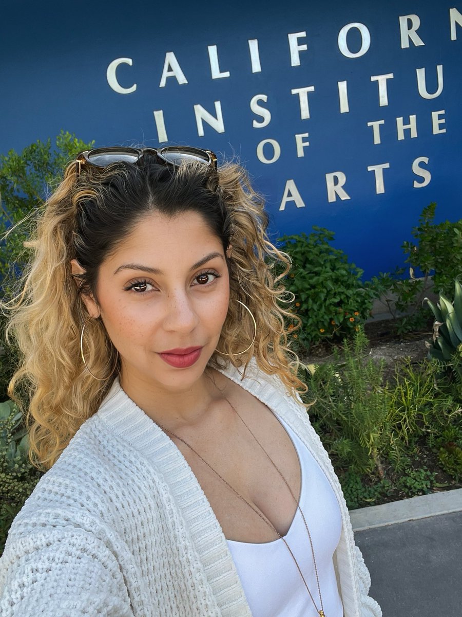 Cyndancer's tweet image. Friday Adventures:
 Always a strange feeling when I show up on campus of my Alma mater. Bittersweet feelings honestly.
#alwaysanartist #foreverdancer #classof2009