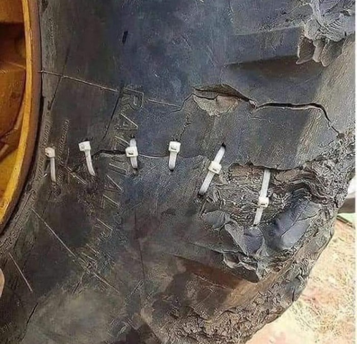 Brilliant use of zip ties. 
#fridayfail #oshaapproved #oshanightmares #safetyfail #safetyfirst #oshaisthisok #worksafety #osha #ehs