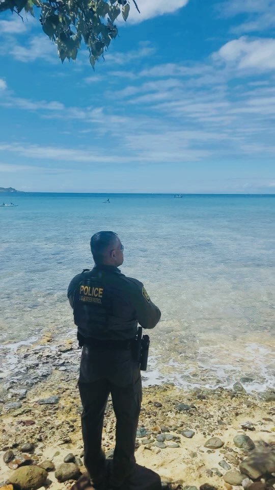 USBPChiefRMY's tweet photo. Earlier today, #RameySector #BorderPatrol agents assigned to the USVI arrested and processed six migrants from Syria, Cameroon, Ecuador, and Cuba at the Red Hook Ferry Terminal in St. Thomas, USVI. Our agents are on the front lines, working tirelessly to protect our borders. https://t.co/zQxAzTKdZb