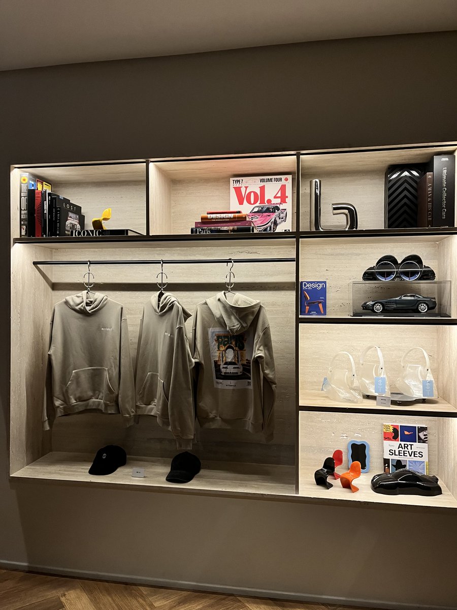 IsssaHs's tweet image. Memorable night