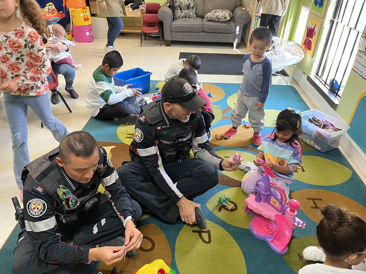 Sometimes you just gotta play like a kid again. 

Wonderful visit with the kids in the Early On program at <a href="/AlexandraParkCC/">Alexandra Park</a> 

Got to met the newest member Violet. She is one cute kid!!!