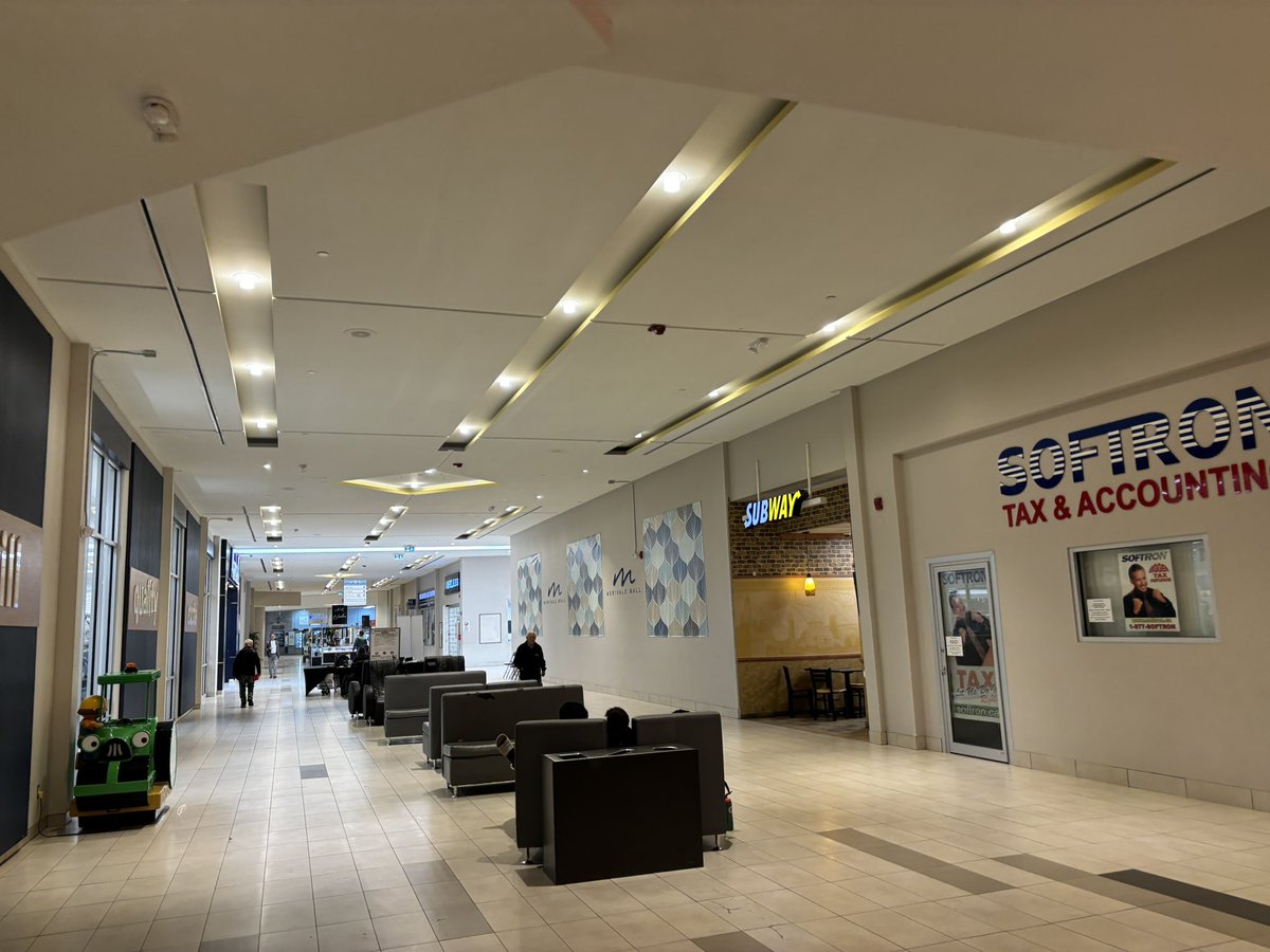 Fleetwood Walking Guy tweet media