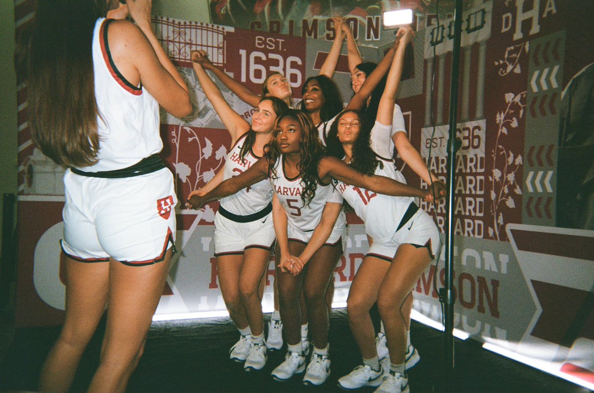 Harvard women’s basketball on film🎥

#GoCrimson x #BelieveIt