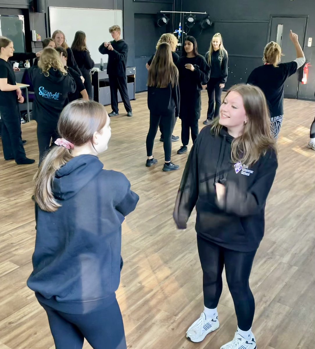 SaleGrammar's tweet image. Having watched #FeelMe by @ThePaperBirds at @HOME_mcr last night, A-level &amp;amp; GCSE Drama were today treated to an inspiring workshop with cast member Karla. Students explored a range of theatre making techniques which should prove invaluable during this year’s devising assessments.