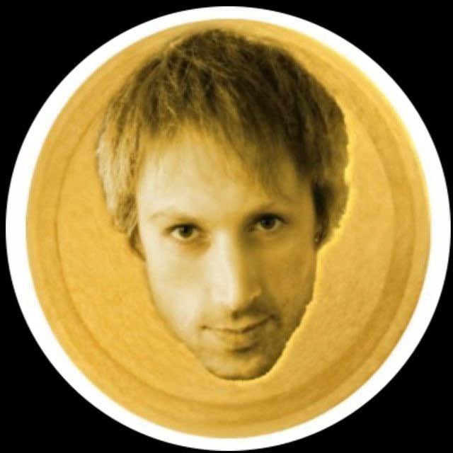 GavCoincto's tweet photo. Hi I’m $GAV coin! 

I was the first coin on ethereum to be created by @VitalikButerin 

Join the tg now and let’s send this: https://t.co/1d48qZAFrb https://t.co/6DhpX3FYxF