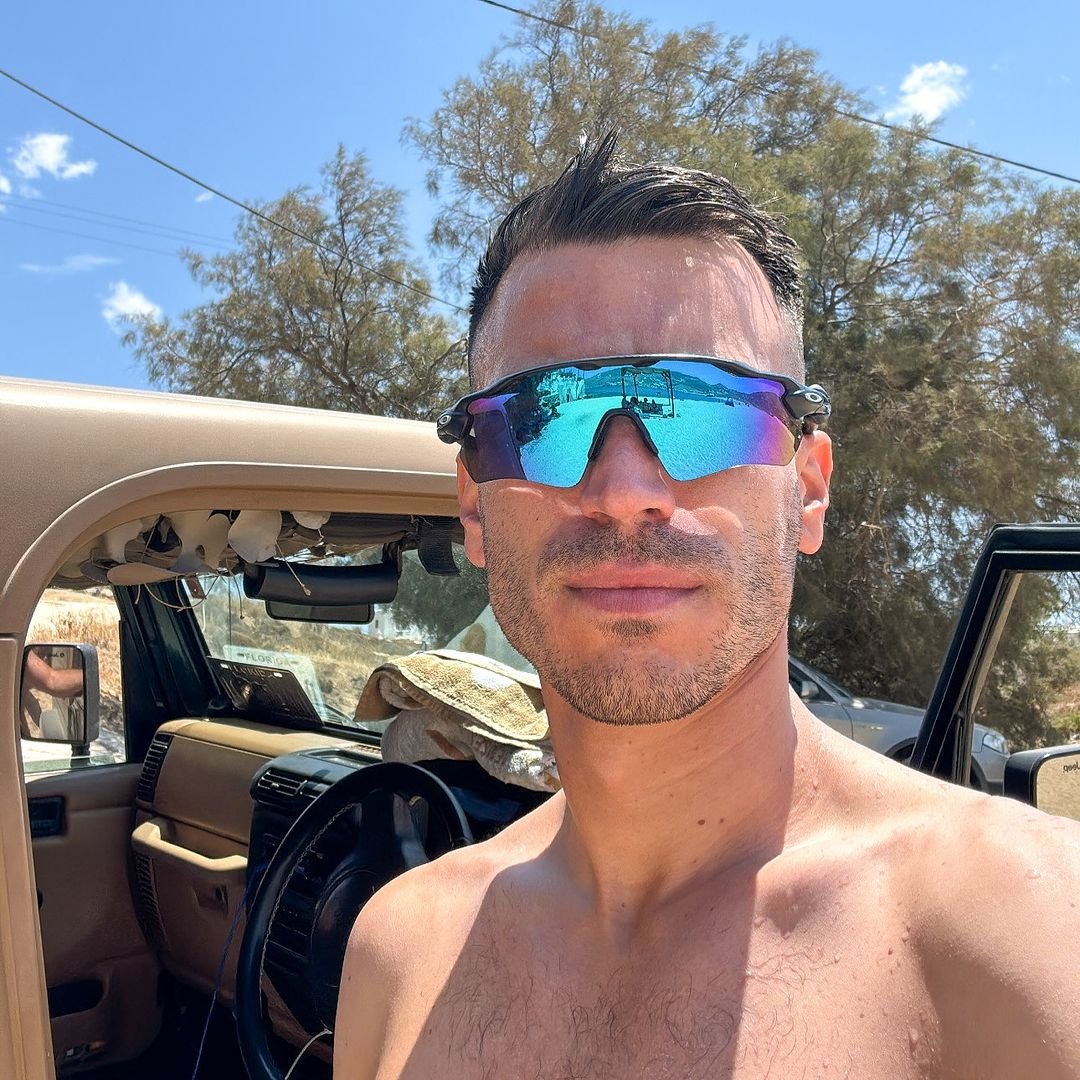 Allan Zhang tweet media