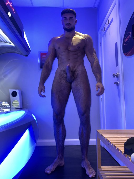 Who wants to have some fun?😈 https://t.co/fjVgU8cAyk