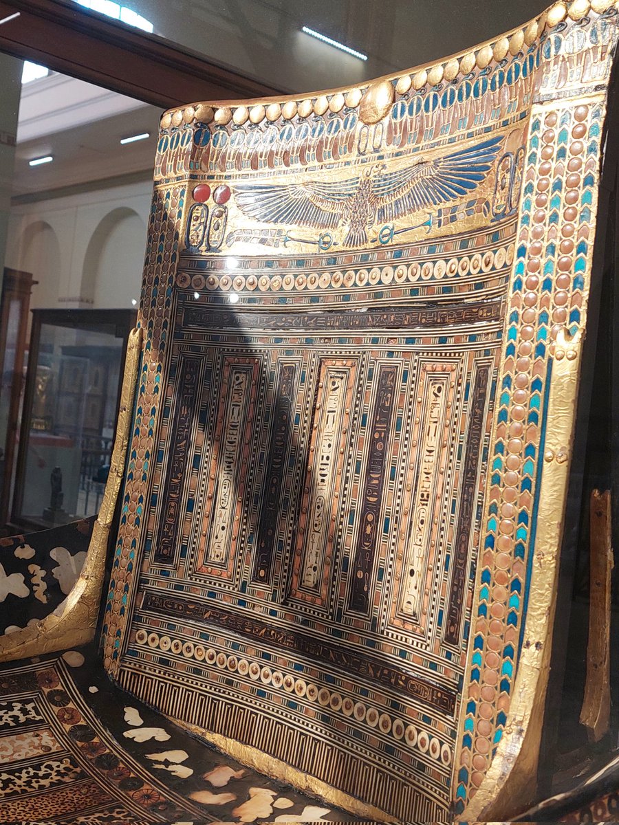 LobnaSamy15's tweet image. Amazing details of the ceremonial chair of King Tutankhamun 🤩.
Gold, ivory, ebony, and glass. #chair
18th Dynasty #ancient #Egypt
The Egyptian Museum, Cairo.
Photo by me 📸