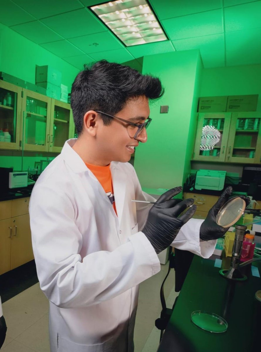 KoculiLab's tweet photo. We are thrilled to share that Luis Gracia Mazuca, a Ph.D. student in the Koculi Lab, has been awarded with the Scholarship for Graduate Degrees in Science and Humanities Abroad from @Conahcyt_Mex. This incridble opportunity will empower him to further excel in his research and make significant advancement in his academic journey. We are very thankful to @Conahcyt_Mex for their support and commitment. Congratulations, Luis! We can't wait to see all that you will achieve!