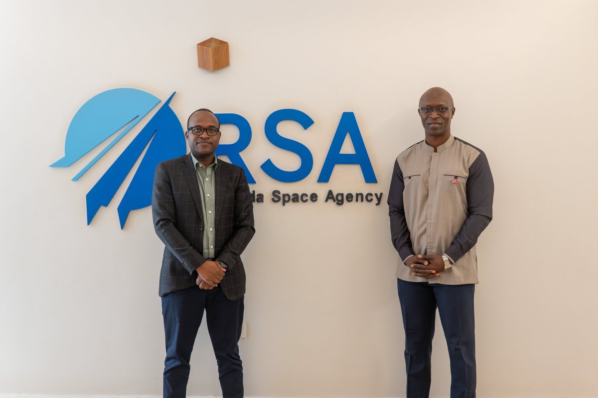 cmu_africa's tweet photo. Earlier today, CMU-Africa Director @conradtucker met with @RwandaSpace Agency CEO @gtwagirayezu to discuss ongoing collaborations and explore future projects and investment opportunities.
#AdvancedCollaboration
#DigitalTransformation https://t.co/mQAvsXVZ8n