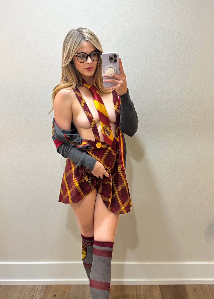 @deathcoredoll84 I’ve been told I have that kind of magic 🤣