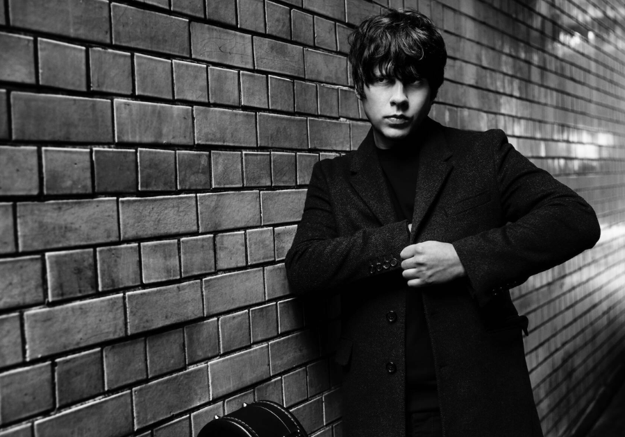 officialcharts's tweet photo. Jake Bugg's (@Jakebugg) latest LP #AModernDayDistraction makes its chart debut this week 🎸

Check out the all-new Top 100 in full here: https://t.co/BIoxscIz2d

#JakeBugg https://t.co/zvOBLQt52o