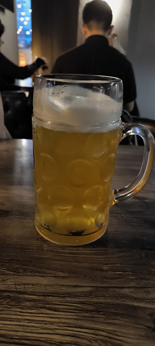 Moved onto a <a href="/HofbraeuhausMUC/">Hofbräuhaus München</a> Zwickl #FridayBeers #Bricktoberfest <a href="/brickyard_d16/">Brickyard Gastropub</a>