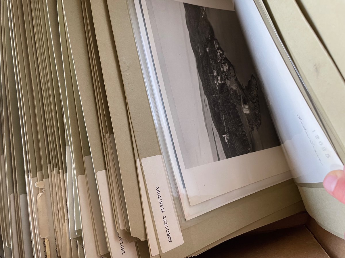 I've stumbled upon 2 boxes of BW photos dating back to WWII of all kinds of things related to the #Arctic I can't wait to take a closer look and start organising them so they can be of use to others - I'm looking at you <a href="/aabjoerk/">Anders ⚓ Bjørk</a> <a href="/CoastDidier/">David Didier</a> <a href="/lifeinmud/">Lars L. Iversen</a> @TundraTime <a href="/mkwardjones/">Melissa Ward Jones</a>🎥