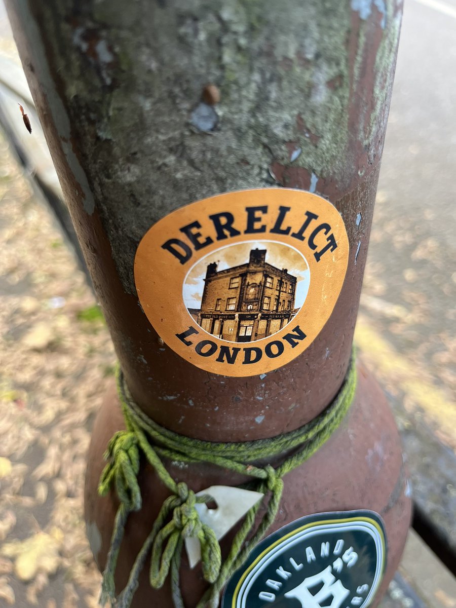 Spotted some of <a href="/derelict_london/">Paul Talling</a>’s presence around Peckham.