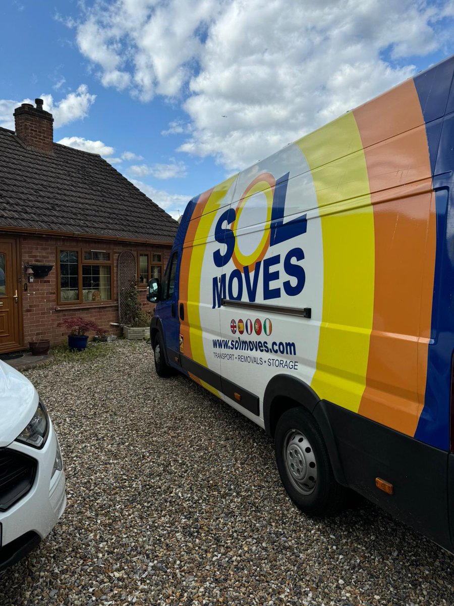 moves_sol's tweet photo. Let our removal teams take the stress out of moving.

International Removals
🇬🇧  01323 916968
🇪🇸 +34 951 440 604

East Sussex Removals and Storage
📞 01323 324 077
✉️ enquiries@solmoves.com
🌐 https://t.co/xQR6nQzDtl

#removalcompany #eastsussexremovals https://t.co/cmvzOQbM3Z