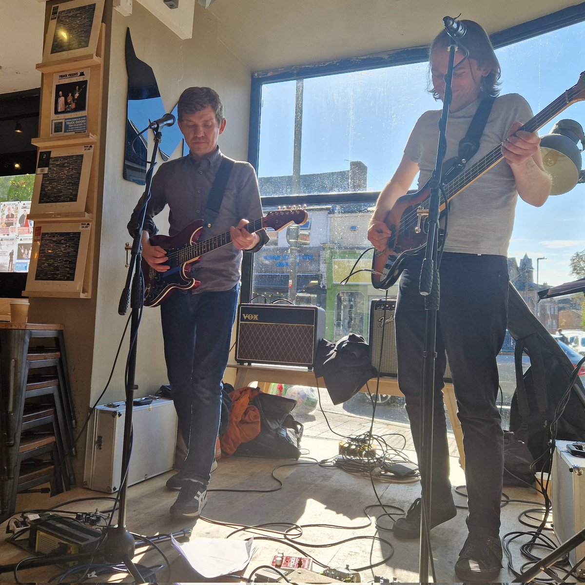 LeapfrogMark's tweet image. Excellent lunchtime in the company of the brothers Brewis as @fieldmusicmusic launched their new album #LimitsofLanguage at a very warm-hearted in-store at Oxford's finest purveyor of vinyl for the middle-aged man, @TruckOxford.