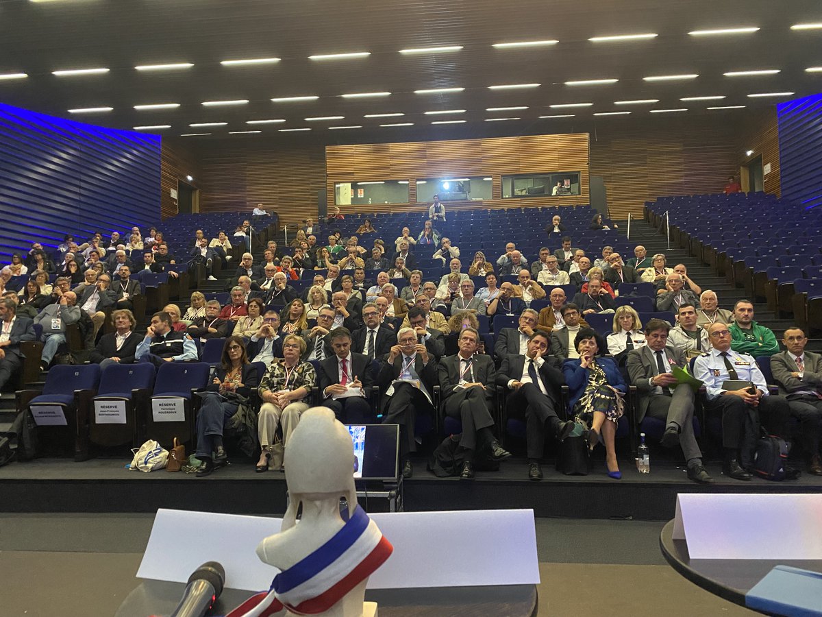 De l’écoute et des envies pour des solutions locales d’adaptation au réchauffement climatique basés sur l’eau et le végétal. #ADM47 ⁦<a href="/ACMG_47/">ACMG</a>⁩ ⁦<a href="/EauClimat/">Cluster Eau & Climat</a>⁩