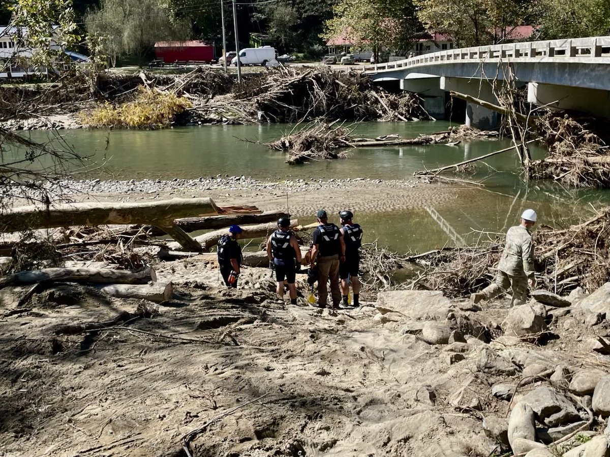 Crews in Cocke County continued to remove debris from the Pigeon River Thursday, part of the coordinated effort to manage the extensive debris from #Helene in East Tennessee. 

Removing debris, which can include fallen trees, damaged structures, and other hazards, is crucial in