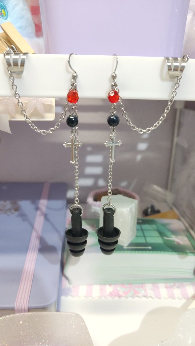 someioneiyghost's tweet image. oi eu so a vica e faço varias coisas

𖹭  os pedidos devem ser feitos por dm aqui ou no ig

𖹭  todas as peças são 100% customizáveis e feitas sob medida

qqr duvida manda dm aqui ou no instagram!!

links: vicadoo.carrd.co

ig: instagram.com/vicadoo