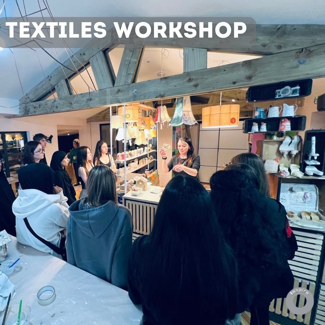 Year 10 textiles 📰

Recently our Year 10 students enjoyed a mixed media workshop delivered by artist Jennifer Collier. Their work was in response the mini coursework project on the theme of birds 🦜

Students chose media personal to them such as music, travel, cartoon strips, …