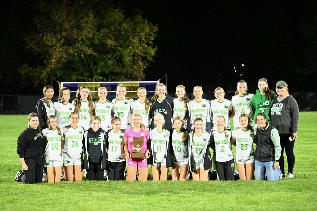 PDY_Schools's tweet image. 🏆 ⚽ Congratulations to our Varsity Girls AND Boys Soccer Teams for an incredible season and securing the league titles! You've shown what it means to play with heart and determination and your teamwork makes us all proud.. Here's to a well-deserved victory!  🐾 💚