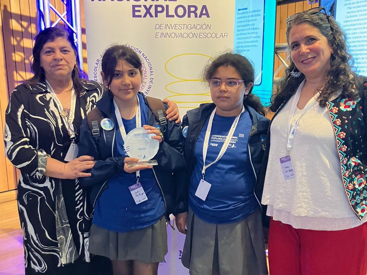 🟢 Desde el <a href="/min_ciencia/">Ministerio de Ciencia</a> en la Mzn Sur felicitamos a los estudiantes y sus profesoras del Liceo Industrial de Temuco, la Escuela Rural de Huitag Panguipulli y la Escuela Dorila Águila de Maullín que participaron en el Congreso Nacional <a href="/explora_cl/">Programa Explora</a> en el <a href="/cen_ia/">CENIA - Centro Nacional de Inteligencia Artificial</a> en Santiago 🙌🏽💪🏽