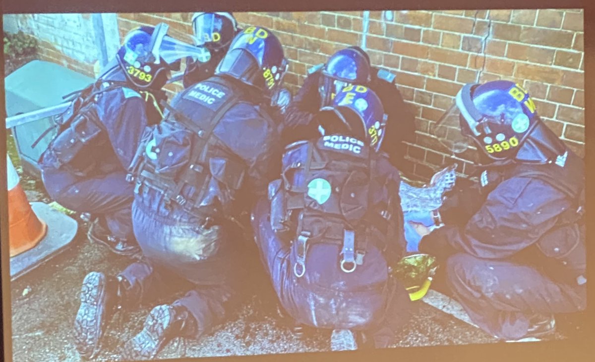 The always awesome <a href="/_DF42/">Nick</a> <a href="/TacTrauma/">TacticalTrauma</a> #TacTrauma24 discussing public order medicine. 

Potential for multiple concurrent MOI. 

Violence is likely to involve large numbers of people, outnumbering the police. 

Terror attacks are over in minutes. Disorder may go on for days