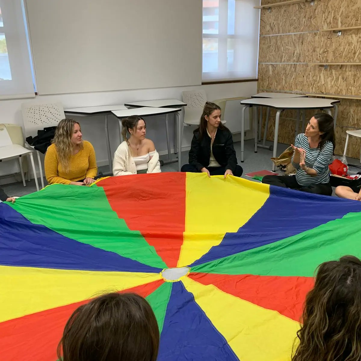 Berta Torras-Vila (@bertatorrasvila) on Twitter photo About last Thursday at <a href="/UVic_FETEP/">FETEP - UVic</a> . CLIL Music practices for EFL teachers and future teachers. Teacher education makes me utterly happy. So much to do in EFL classrooms! Trying to make a change so that English becomes something more natural, real and contextualized About last Thursday at <a href="/UVic_FETEP/">FETEP - UVic</a> . CLIL Music practices for EFL teachers and future teachers. Teacher education makes me utterly happy. So much to do in EFL classrooms! Trying to make a change so that English becomes something more natural, real and contextualized