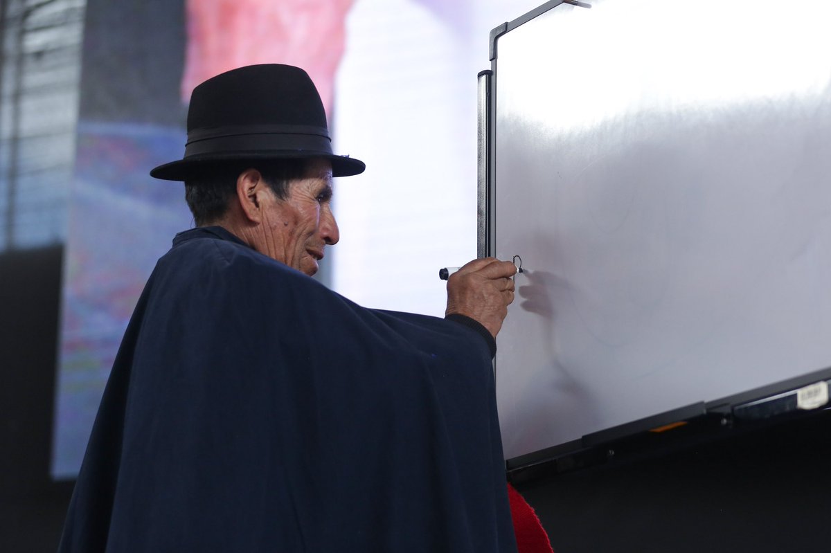 Baltazar Ushca a lo largo de su vida fue un referente de superación, formó parte del Programa de Educación para Jóvenes, Adultos y Adultos Mayores con Escolaridad Inconclusa del Ministerio de Educación, dejándonos la enseñanza de que nunca es tarde para aprender. 📚

Ante su