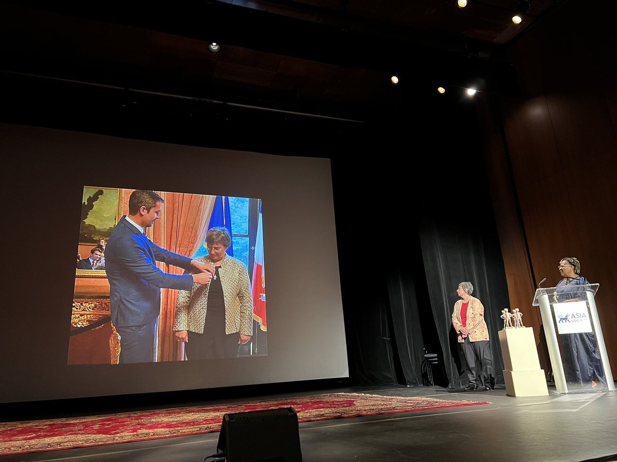 Some highlights from last night’s Last Girls Awards where our ED was honored alongside incredible leaders in the movement to end sex trafficking of women and girls. An inspiring night hosted by the indomitable @ruchiraagupta <a href="/apneaap/">Apne Aap</a> &amp; <a href="/asiasociety/">Asia Society</a> just in time for #DayoftheGirl