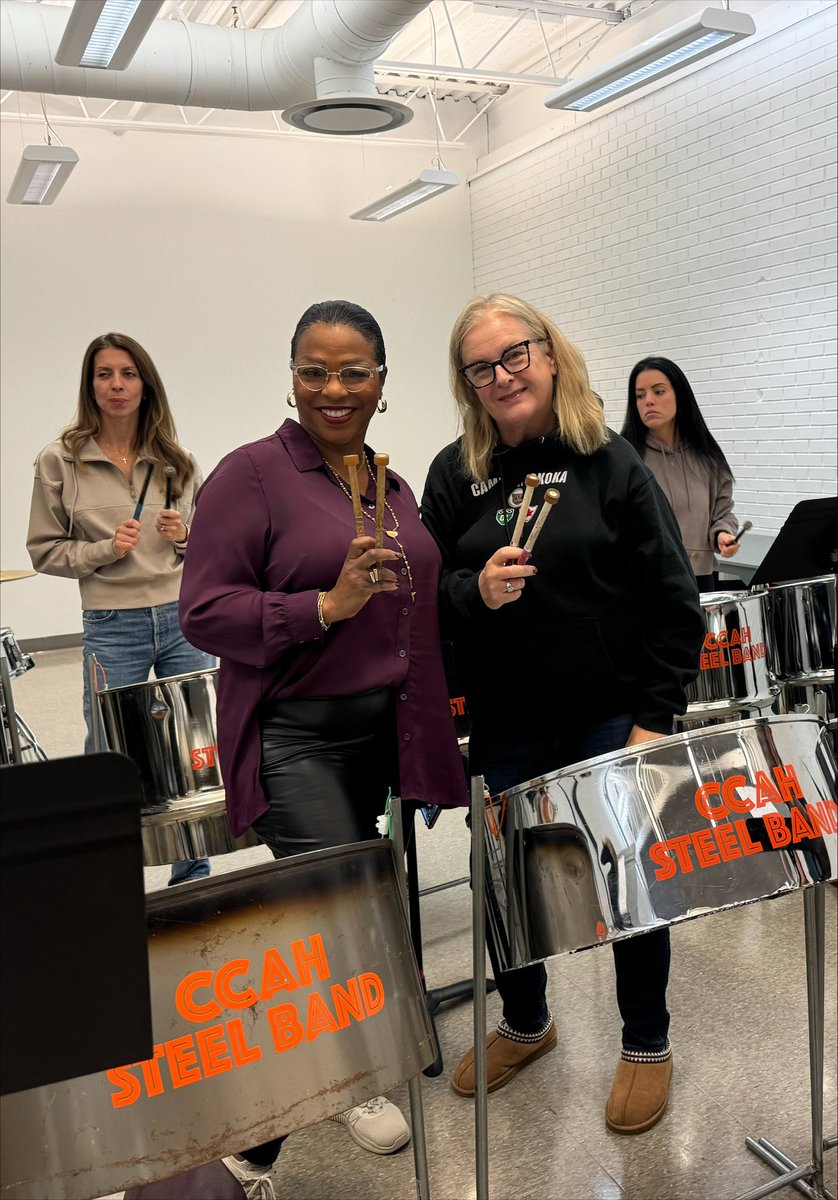 DavisJSW1's tweet image. ⁦@SJPIIOakville⁩ Cultural centre drumming . Amazing day