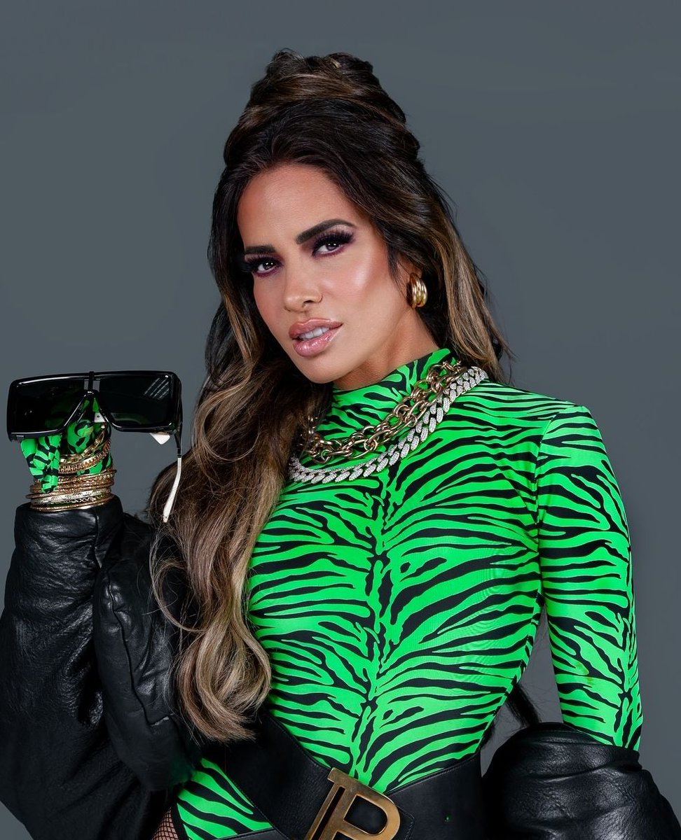 Gloria Trevi llevará toda su energía al escenario de los Premios Billboard de la Música Latina 🎙️🔥 Tienes una cita el domingo 20 de octubre a las 9m/8c por Telemundo. 
📸 @gloriatrevi

#Billboards2024 #PerformersBillboard2024