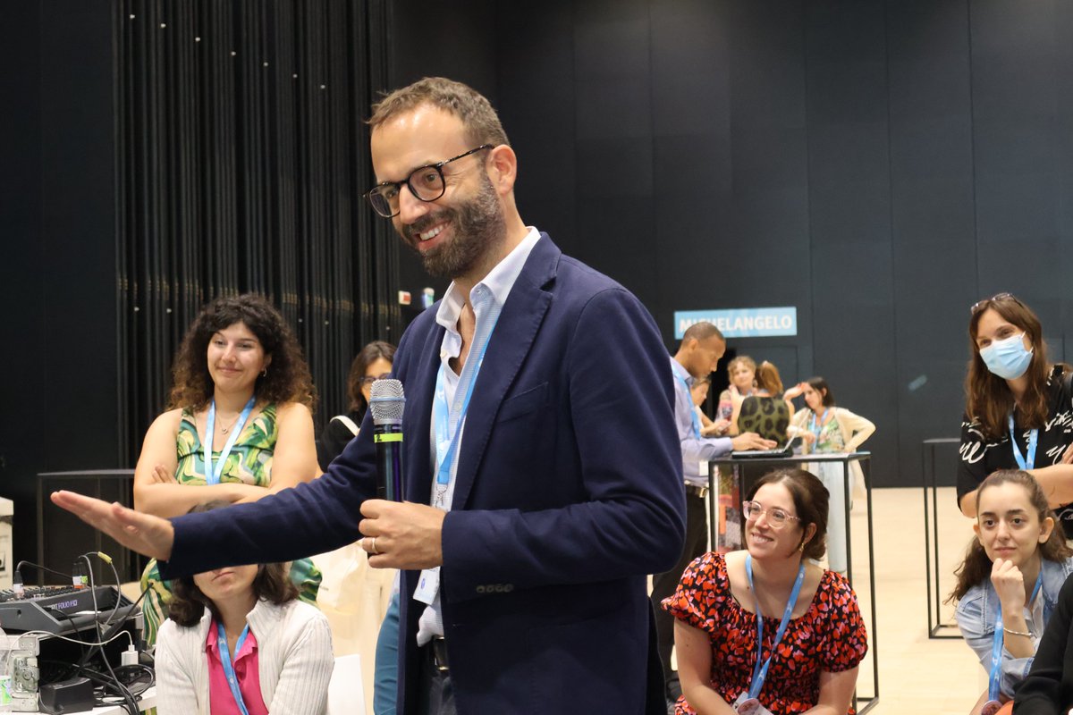 Shout out to the ILAE Young Epilepsy Section! ILAE-YES was an integral part of #EEC2024 with several brainstorming and career development sessions, as well as a vibrant networking event. 

Connect with @yes_ilae online at ilae.org/yes