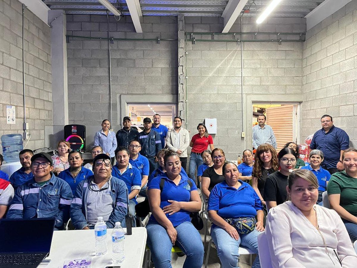 🧘Capacitamos al personal de Plaza Cibeles con el taller "Manejo del Estrés y Emociones" con el fin de facilitar técnicas, estrategias y habilidades que les permita controlar de mejor manera el estrés en el ambiente laboral.  

#JuntosRompemosEsquemas