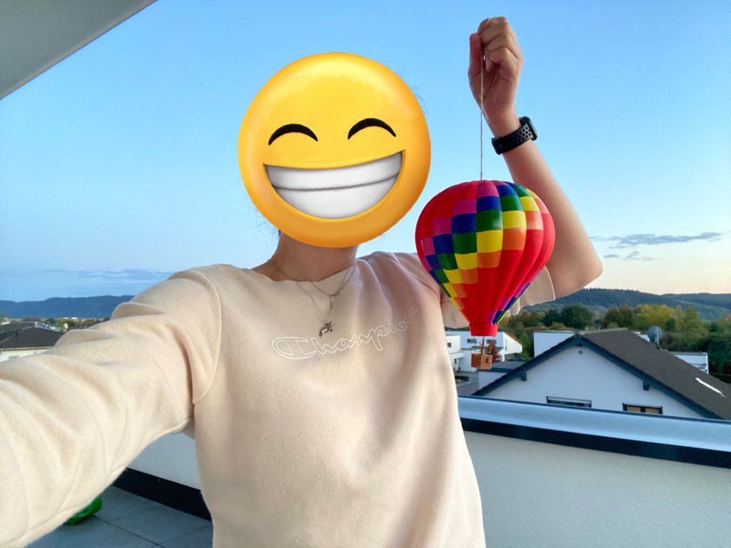 kathzeee's tweet photo. @xylospheres I need that shirt haha😅🎈 https://t.co/42ygTTnw1L