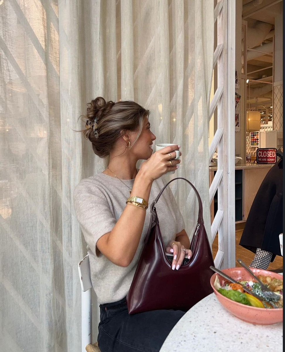 Beautiful day 🤭
#sugarbaby
#gay
#collogestudent