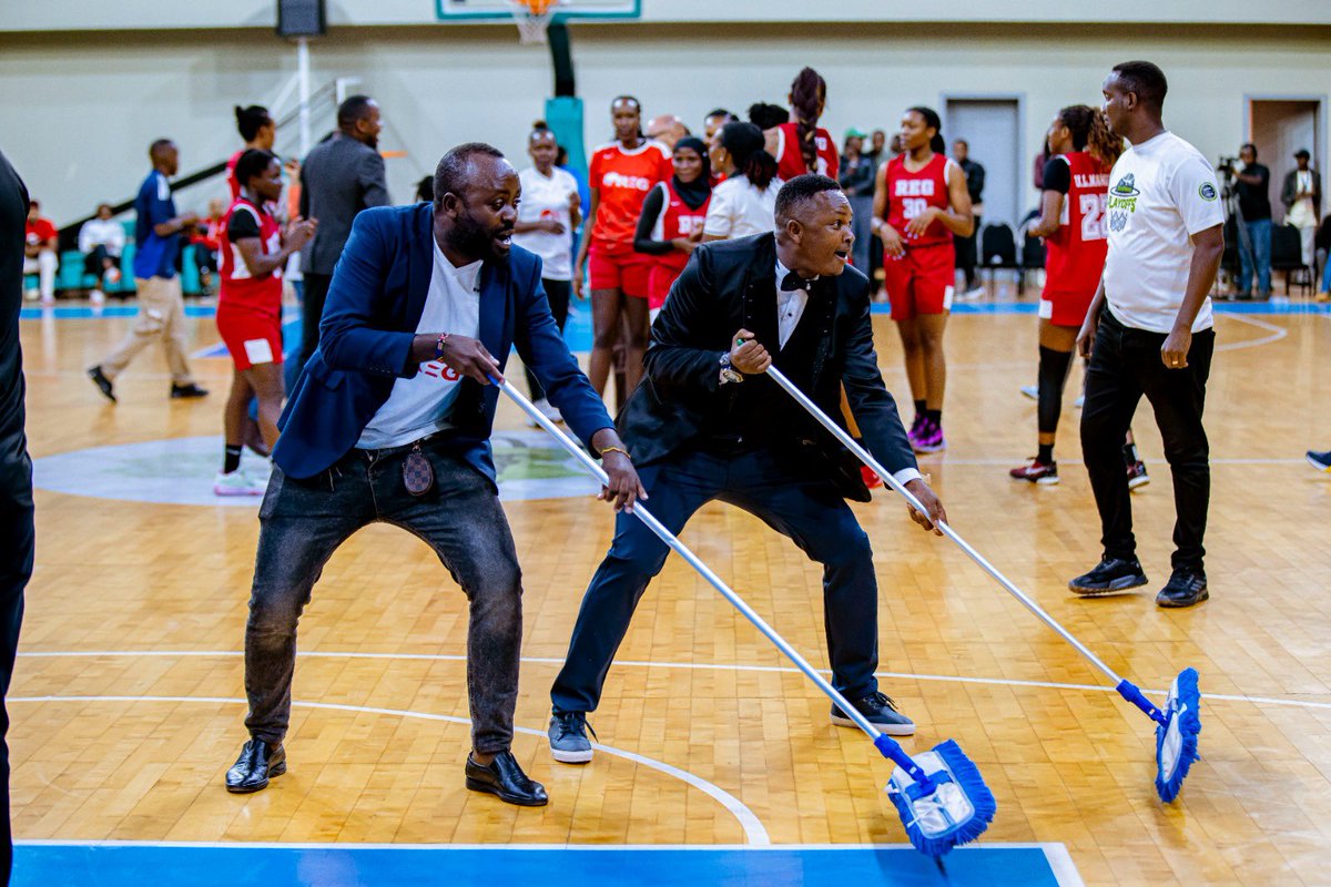 imfuraluc01's tweet photo. #betPAWAPlayoffs | It’s officially a sweep 🙌
REG BBC 71-63 APR W BBC
@regwomenbbc sweep #APRWBBC in the best-of-seven @betPawaRW playoff finals to be crowned 2024 basketball league champions.
IYI BIRAGARAGARA KO YARI ISHANYARAZI KOKO!
REG W BBC itsinze APR W BBC IMIKINO 4 IDAKOZEMO…
📸: @ShemaInnocent12
@bbkigalifm