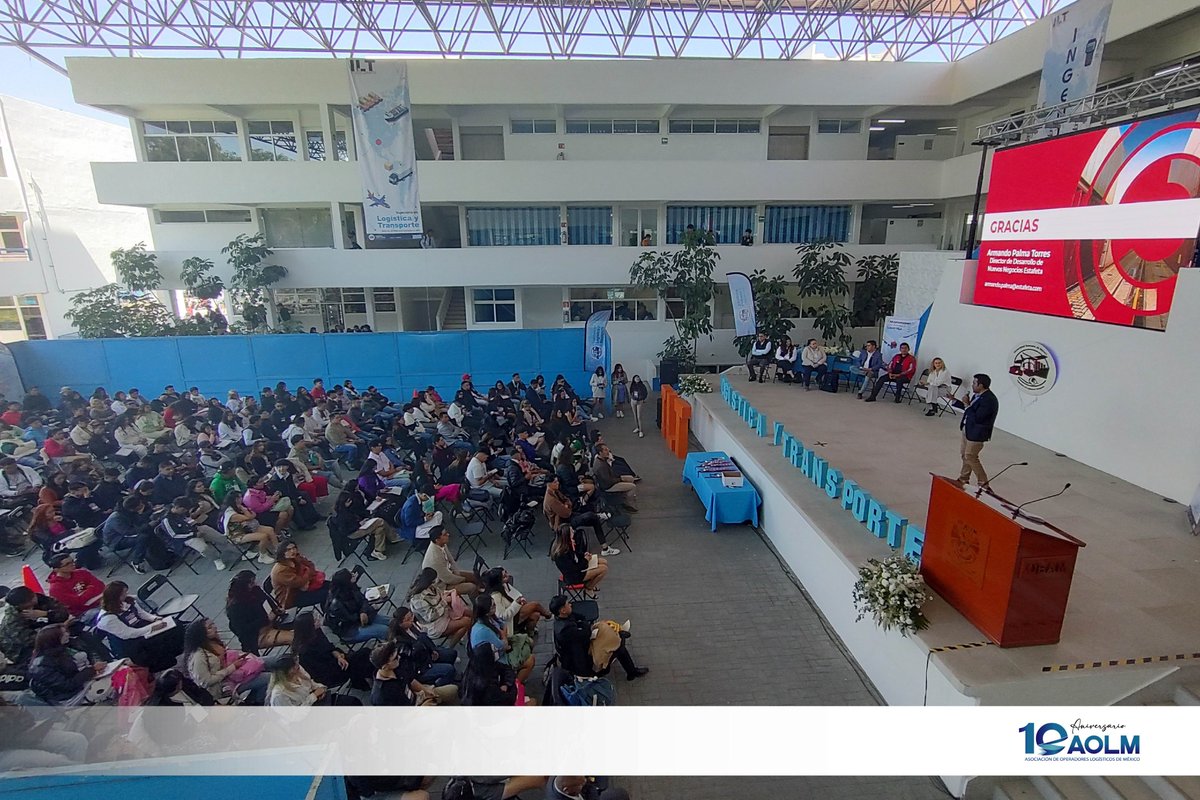 AOLM_Mx's tweet photo. Festejamos con los estudiantes de la #UBAM, el #DíadelLogístico con la ponencia "Nearshoring y sus alcances en la logística" por Armando Palma, Director de Desarrollo de Negocios Estratégicos de @estafeta y Manuel Nájar, Gerente Sr. de RRHH conversó sobre @RyderSystemInc México https://t.co/aI3l8SJACx