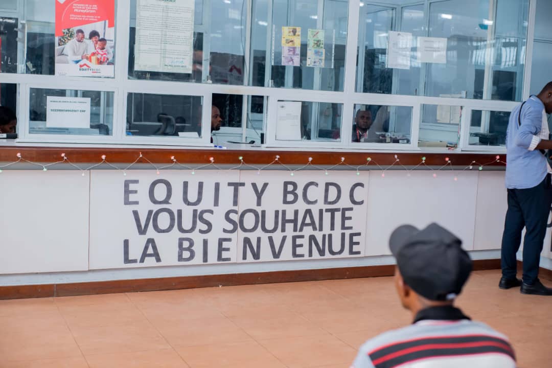 EquityBCDC's tweet photo. CUSTOMER WEEK | REGION CENTRE
Revivez en image la semaine client en region centre (Kananga & Tshikapa)
"Le client au cœur de nos actions !"
evaluez votre banque en cliquant sur ce lien 👇🏼
https://t.co/ypuMLgFuTe
#EquityBCDC #CUSTOMERWEEK
#EquityCare #REGIONEST https://t.co/ErxNxIV38c