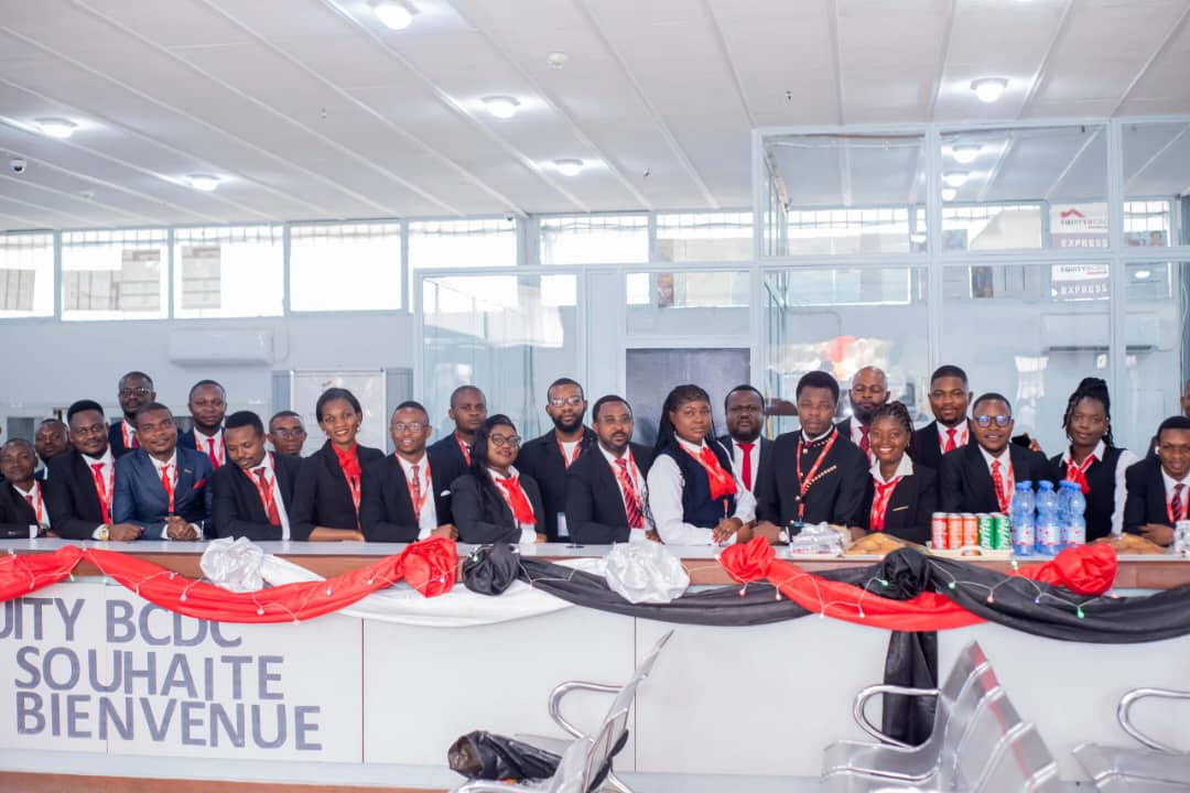 EquityBCDC's tweet photo. CUSTOMER WEEK | REGION CENTRE
Revivez en image la semaine client en region centre (Kananga & Tshikapa)
"Le client au cœur de nos actions !"
evaluez votre banque en cliquant sur ce lien 👇🏼
https://t.co/ypuMLgFuTe
#EquityBCDC #CUSTOMERWEEK
#EquityCare #REGIONEST https://t.co/ErxNxIV38c