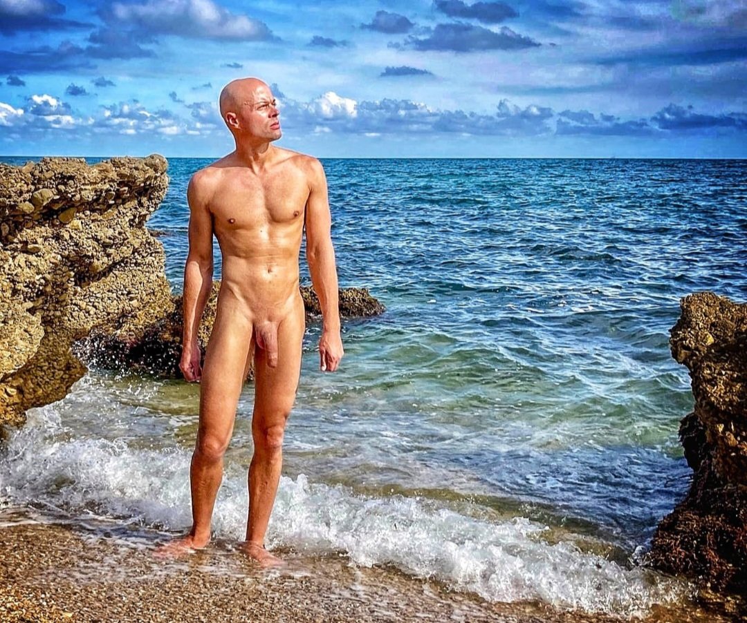 Freedom_Nude_Beach (@freedomnude) on Twitter photo Entry #6 for our Christmas Nudist Selfie Challenge is Simon ππ
Follow him at <a href="/simon_malemodel/">Simon Lauke</a>
A proud nudist model with an amazing collection of nudist photos ππ
Let us know in the comments if you think Simon deserves the 10k prize β€
#nudistchallenge Entry #6 for our Christmas Nudist Selfie Challenge is Simon ππ
Follow him at <a href="/simon_malemodel/">Simon Lauke</a>
A proud nudist model with an amazing collection of nudist photos ππ
Let us know in the comments if you think Simon deserves the 10k prize β€
#nudistchallenge