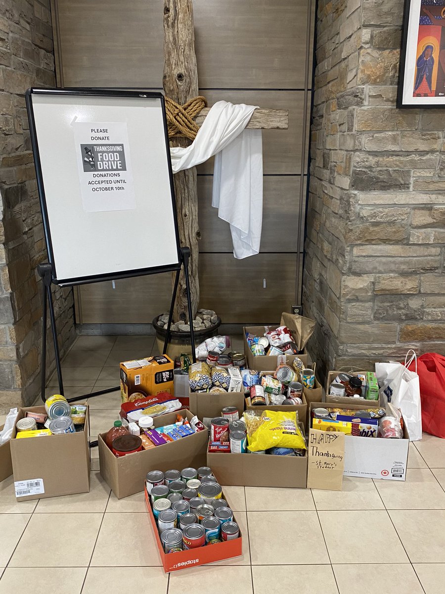 We thank the St. Mary students and families for all of their non-perishable food donations for our Thanksgiving Food Drive. Your donations will truly help those in our community. Wishing all families a blessed Thanksgiving weekend!