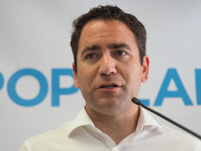 Mnica01163438's tweet image. #Fachas 
Sin ánimo de liarla 
Solo #Pregunto
Tanto odio Ivan Espinosa y Rocio Monasterio 
Por irse de vox
Cuando éramos peperos 
Estos tres la liaron no tanta crítica es más 
Más grave es Rajoy 
Nos dejo en manos de Sánchez
#FinDelComunicado