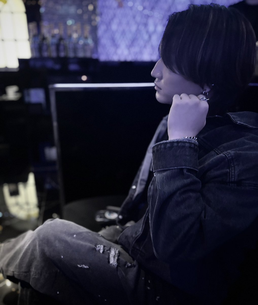 指名はDMください🦍

#ホスト #歌舞伎町 #ミナミ #大阪 #イケメン #ホストクラブ #キャバ嬢 #歌舞伎 #キャバクラ #bar #夜職 #職業イケメン #水商売 #シャンパンタワー #心斎橋 #ネオホス #大阪ミナミ