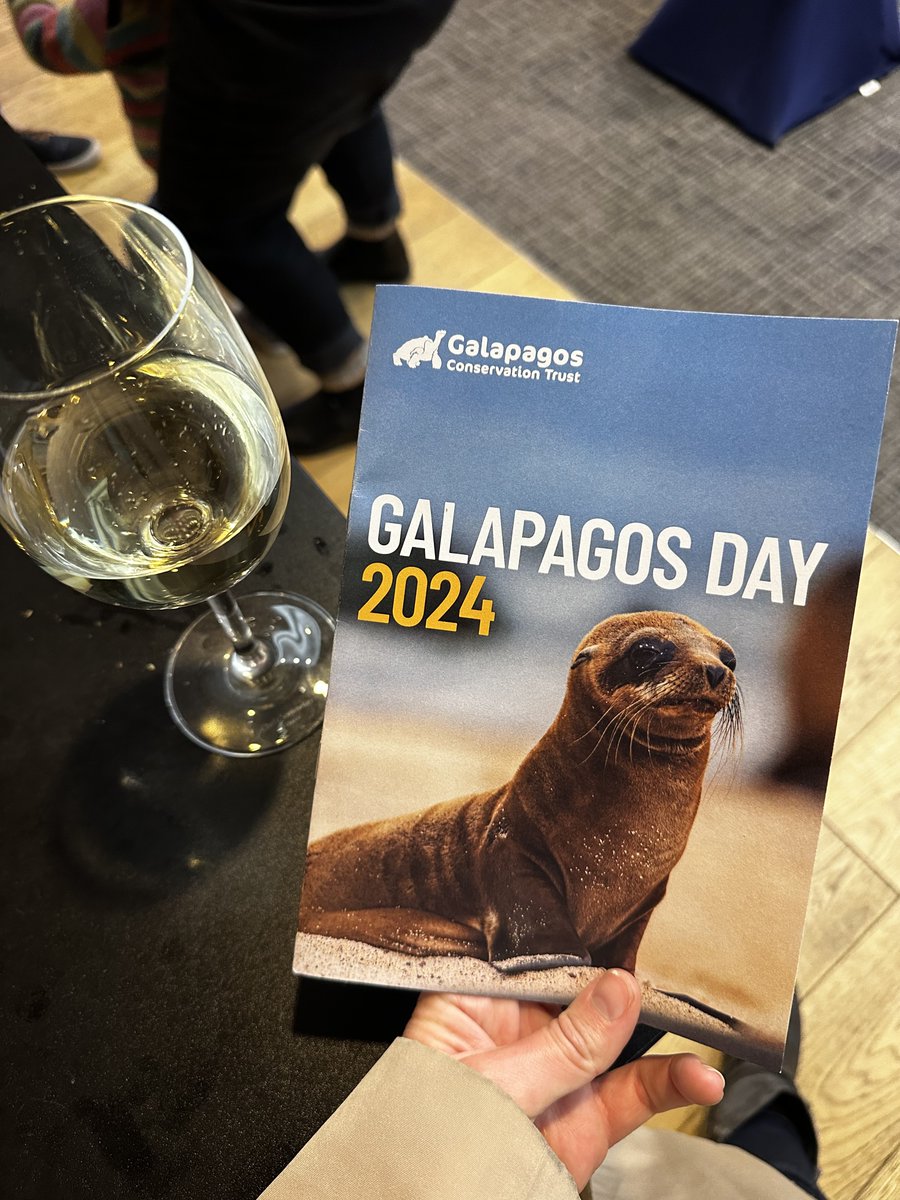 EmmaECaton's tweet photo. Had a wonderful evening at the Galapagos Conservation Trust's #GalapagosDay event last night! 🐢 

It was great to hear about all of the fantastic work and inspiring people helping to protect this magical part of the globe! 👏 https://t.co/2QUnT1WVnU