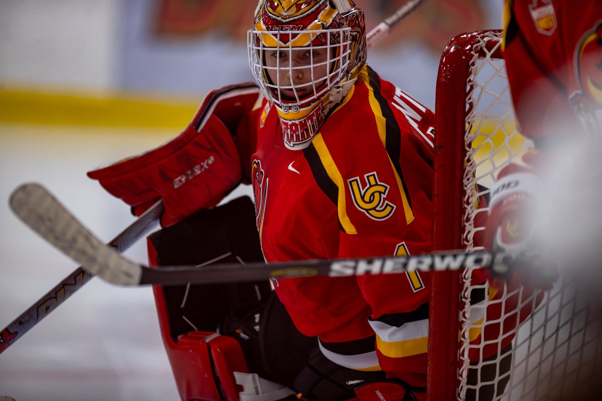 DinosWHKY's tweet photo. Forza Italia 🇮🇹

Gabriella Durante has joined Real Torino as she pursues the Olympic dream and works toward earning a spot on Team Italy at @MilanoCortina26.

Durante finishes her @CanadaWest career eighth all-time in saves.

Good luck, Gabby!

#GoDinos https://t.co/osElmgouf6